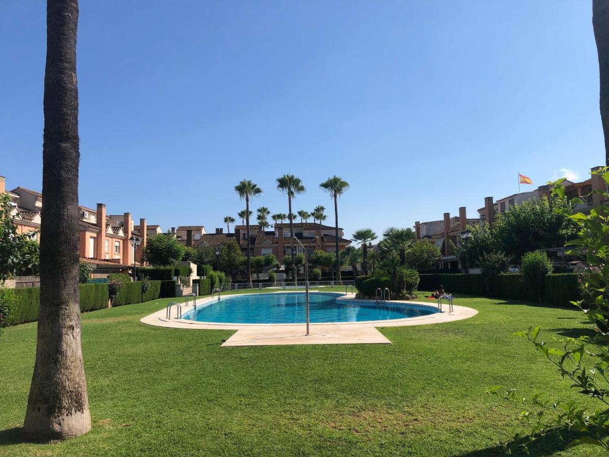 Villa Adosado al lado de la playa, con piscina Castellón de la Plana Exterior foto